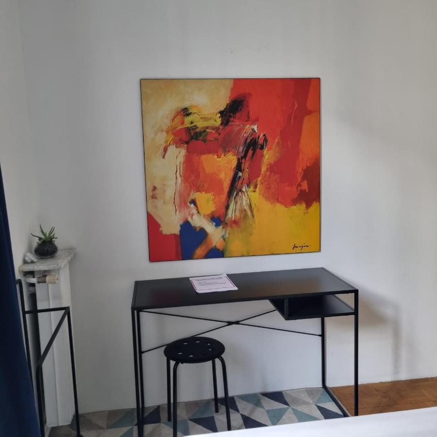 Double Bed Room Homestay Shared Accommodation Paris Dış mekan fotoğraf
